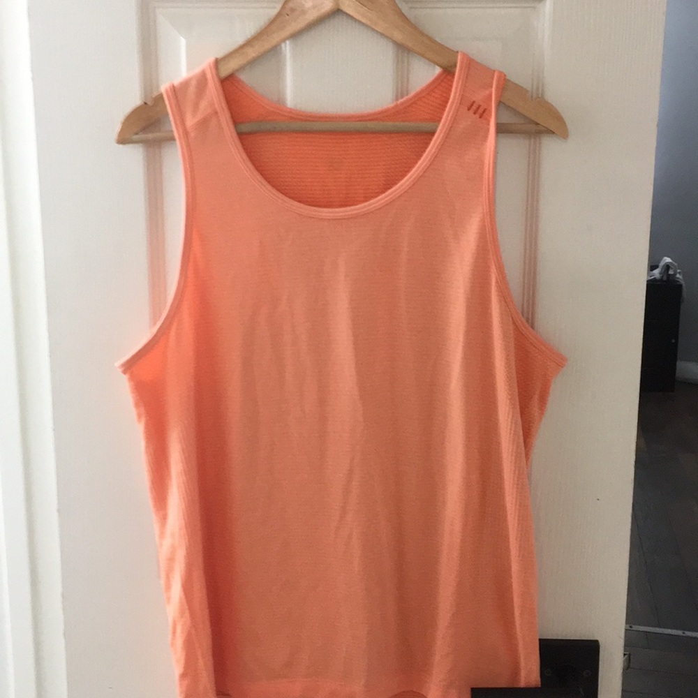 Lululemon Metal vent tech surge tank, size M